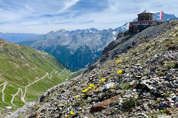 Alpengasthof Tibet Hütte – Bild 2 vergrößern