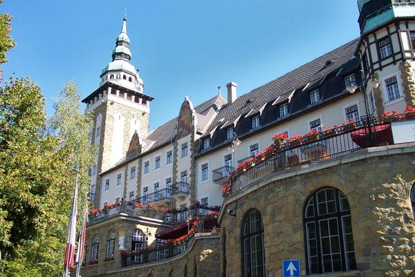 Lillafüred (Palotaszálló und Hámori-tó) – Bild 2 vergrößern