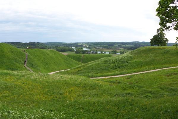 Burghügel von Kernavė (Kernavės archeologinė vietovė) – Bild 3 vergrößern