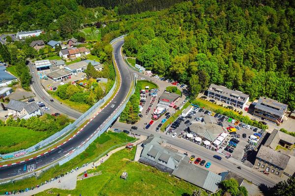 Bistro Cockpit (ehem. „Beim Hannes“) – Nordschleife Breidscheid – Bild 3 vergrößern