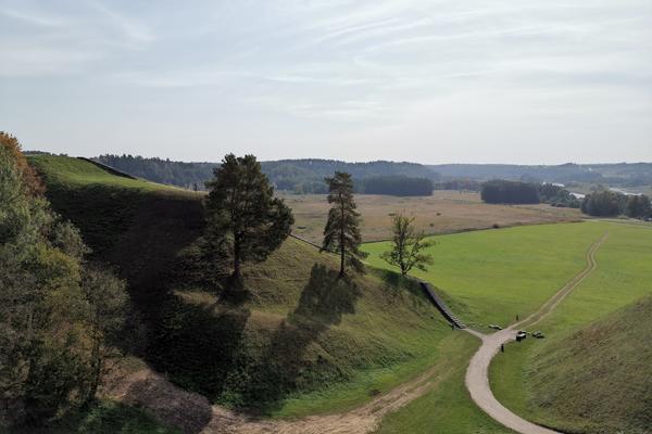 Burghügel von Kernavė (Kernavės archeologinė vietovė) – Bild 1 vergrößern