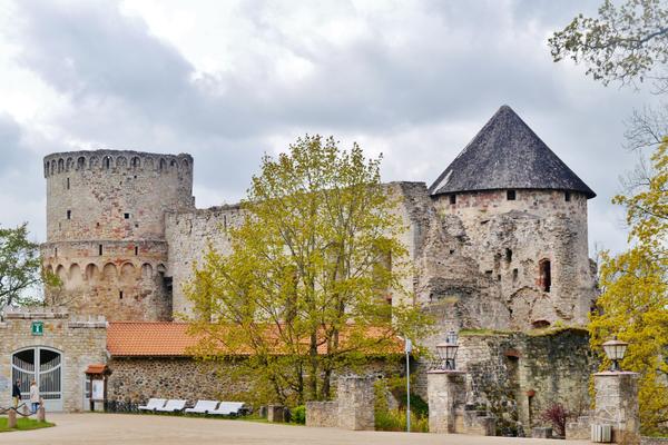 Ordensburg Wenden (Cēsu viduslaiku pils) – Bild 1 vergrößern