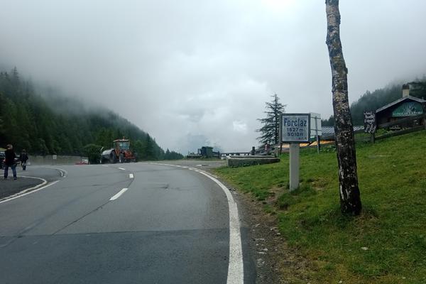 Col de la Forclaz | 1.527 m | Martigny  Le Châtelard – Bild 1 vergrößern