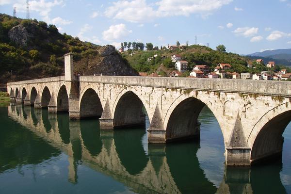 Mehmed-Paša-Sokolović-Brücke (Most Mehmed-paše Sokolovića) – Bild 1 vergrößern