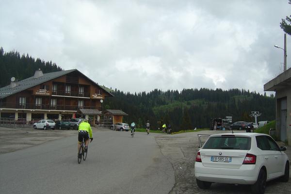 Col de la Croix-Fry | 1.477 m | La Clusaz  Manigod – Bild 1 vergrößern
