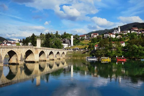 Mehmed-Paša-Sokolović-Brücke (Most Mehmed-paše Sokolovića) – Bild 2 vergrößern