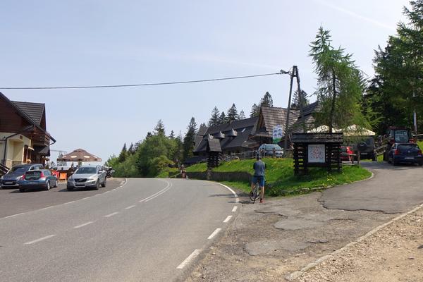 Salmopol-Pass (Przełęcz Salmopolska, DW 942) – Bild 1 vergrößern
