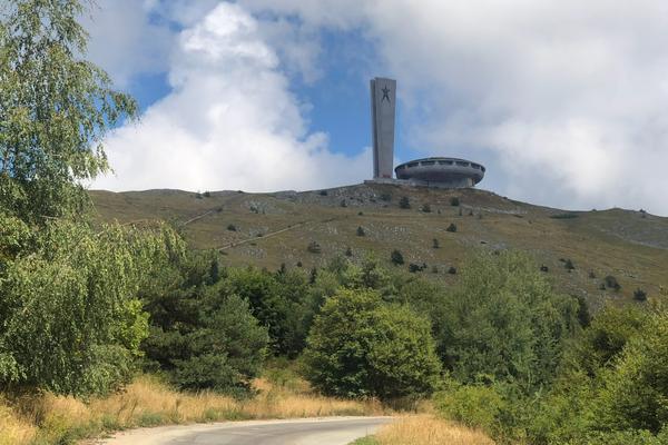 Busludscha-Denkmal (Паметник Бузлуджа / Pametnik Buzludzha) – Bild 1 vergrößern