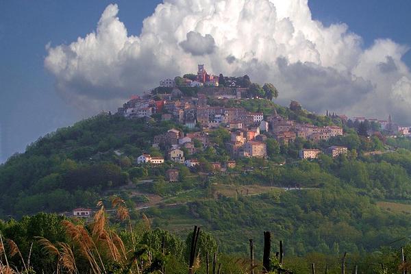 Motovun (Motovun / Montona) – Bild 2 vergrößern
