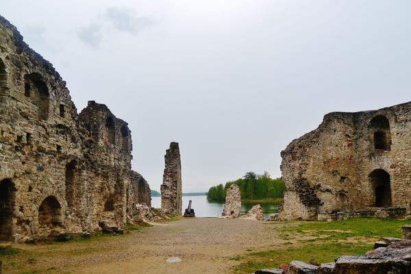 Burgruine Kokenhusen (Kokneses pilsdrupas, A6) – Bild 3 vergrößern