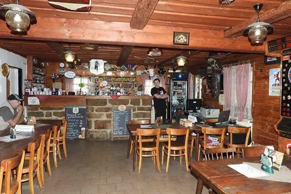 Dřevěnka – Penzion & MotoPub – Bild 1 vergrößern