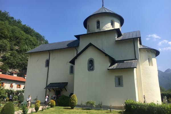 Morača-Schlucht mit Platije (Кањон Мораче / Kanjon Morače, M-2) – Bild 3 vergrößern