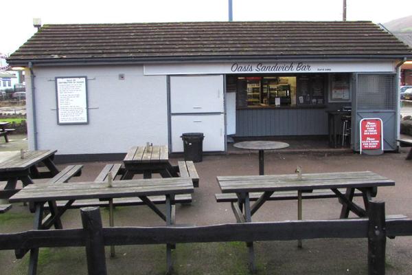 Oasis Snack Bar (Oasis Biker Café) Abergavenny – Bild 2 vergrößern