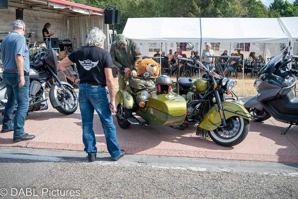 Paddocksplace – Motorcafé Schulen – Bild 2 vergrößern