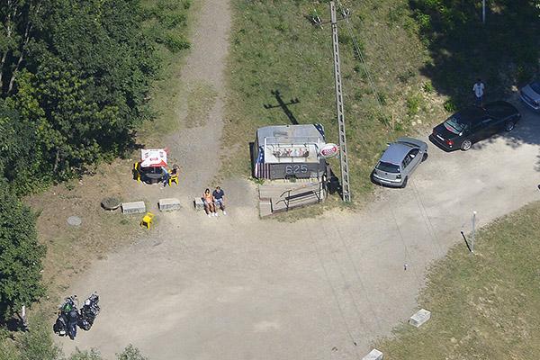 Üvegtigris büfé – Filmbüfé am Garancsi-See – Bild 1 vergrößern