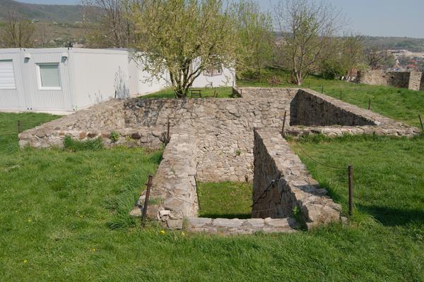 Burg Theben (Devínsky hrad) – Bild 2 vergrößern