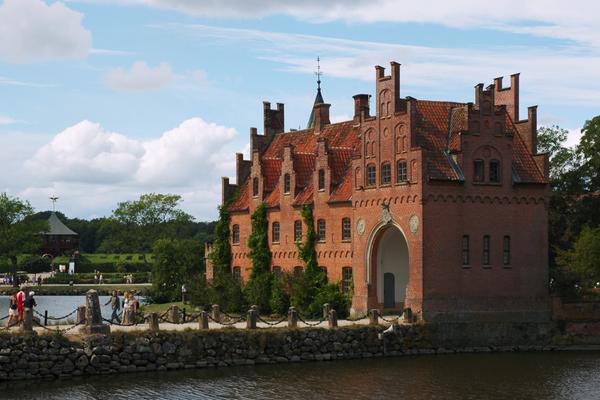 Schloss Egeskov (Egeskov Slot) – Bild 3 vergrößern