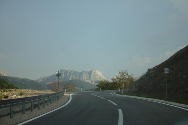 Čemerno-Pass (Prevoj Čemerno / Превој Чемерно, M20) – Bild 2 vergrößern