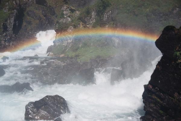 Låtefoss (Låtefossen, Rv 13) – Bild 1 vergrößern
