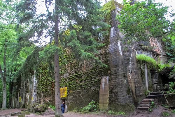 Wolfsschanze (Wilczy Szaniec) – Bild 2 vergrößern