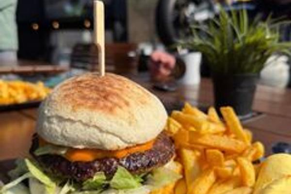 Jill's Wurstbruzzlerei & Bikertreff – Bild 1 vergrößern