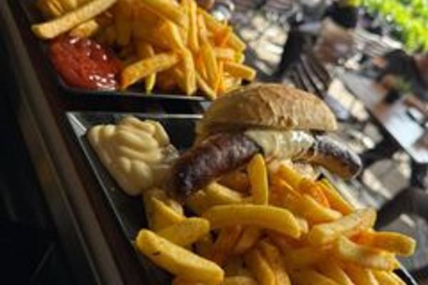 Jill's Wurstbruzzlerei & Bikertreff – Bild 3 vergrößern