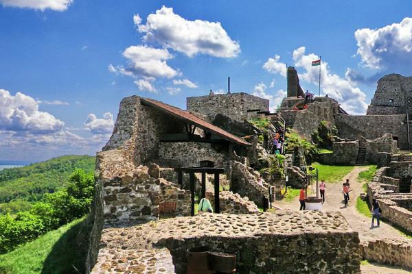 Burg Szigliget (Szigligeti vár) – Bild 1 vergrößern