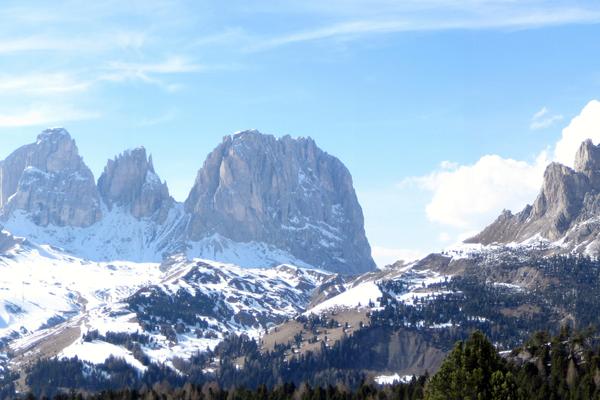 Sellajoch / Passo di Sella  / Jouf de Sela  / Jëuf de Sela – Bild 1 vergrößern