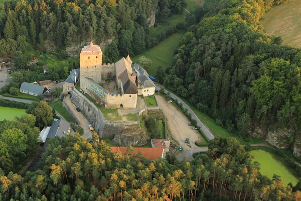 Burg Kost (Hrad Kost) – Bild 1 vergrößern