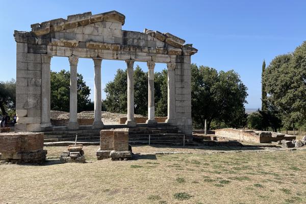 Antikes Apollonia (Parku Arkeologjik Apoloni) – Bild 2 vergrößern