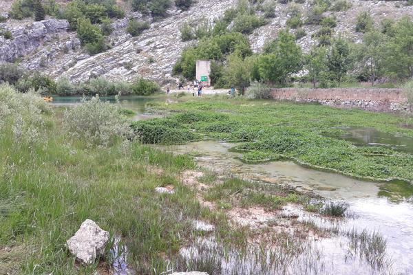 Cetina-Quelle (Izvor Cetine) – Bild 1 vergrößern