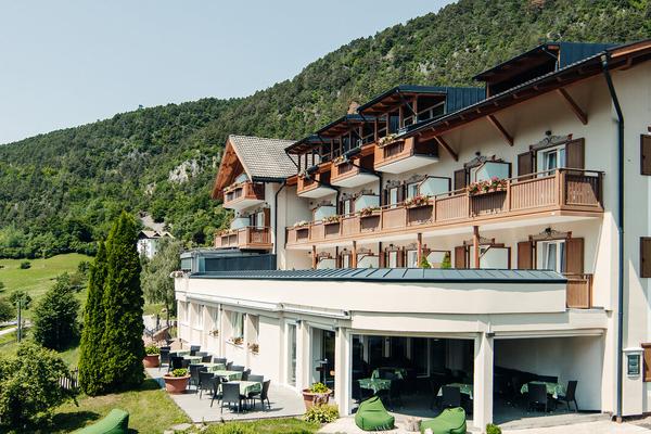 Motorradhotel Ludwigshof & Luvina (Truden) – Bild 3 vergrößern