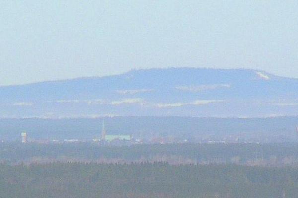 Kinnekulle mit Aussichtsturm (Kinnekulle, Högkullen) – Bild 1 vergrößern