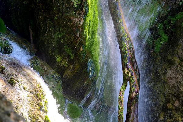 Krushuna-Wasserfälle (Крушунски водопади / Krushunski vodopadi) – Bild 3 vergrößern