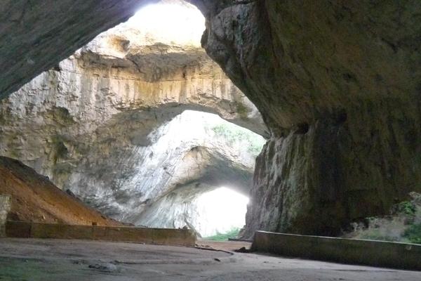 Devetaki-Höhle (Деветашка пещера / Devetashka peshtera) – Bild 3 vergrößern