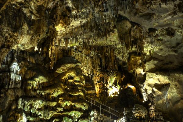 Ledenika-Höhle (Пещера Леденика / Peshtera Ledenika) – Bild 2 vergrößern