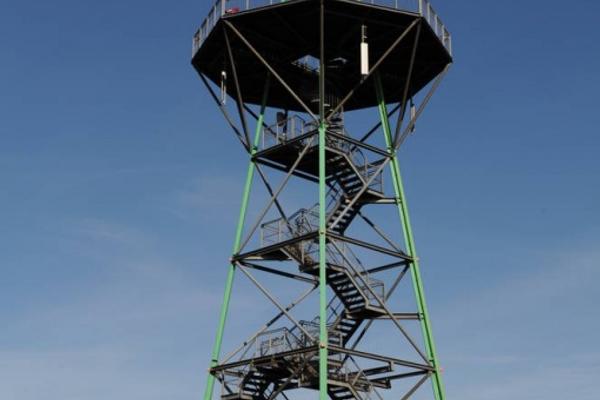 Bikertreff am Aussichtsturm Isterberg – Bild 1 vergrößern