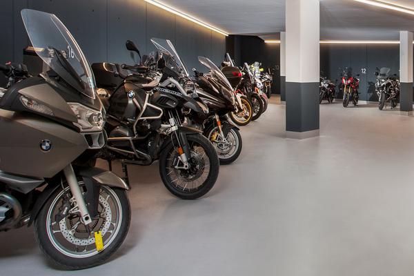 Hotel Sonnegg – Motorradhotel Saalbach – Bild 1 vergrößern