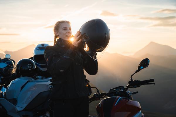 Hotel Sonnegg – Motorradhotel Saalbach – Bild 3 vergrößern