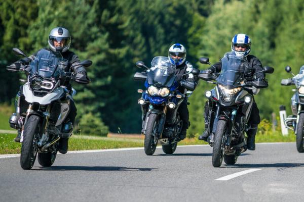 Motorradhotel Rockenschaub – Bild 2 vergrößern
