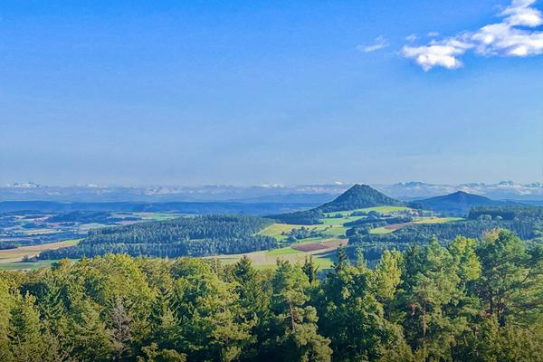 Hegaublick – Bikertreff am Hohenhewen (Engen) – Bild 2 vergrößern
