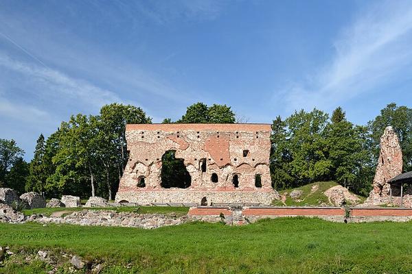 Ordensburg Viljandi (Viljandi ordulinnus) – Bild 2 vergrößern