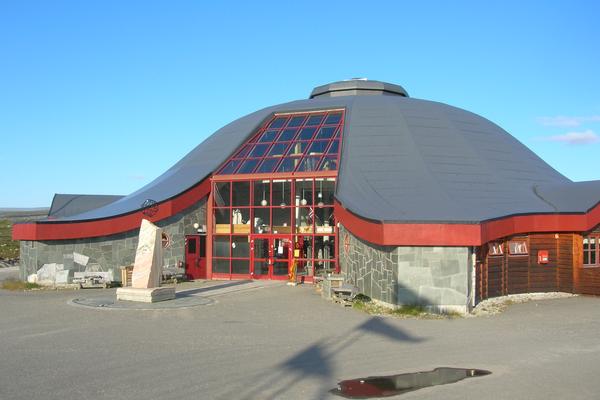 Saltfjellet mit Polarkreiszentrum (Saltfjellet / Polarsirkelsenteret, E6) – Bild 1 vergrößern