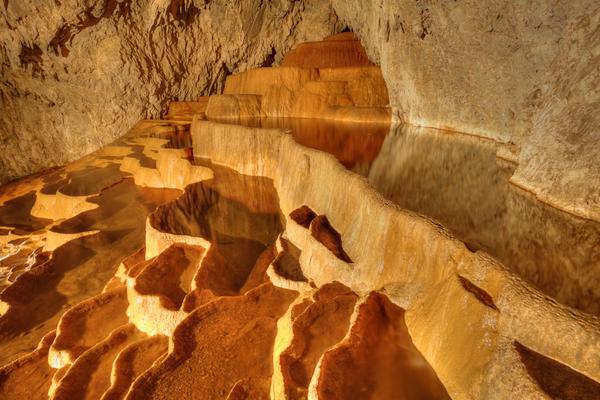 Stopića-Höhle (Stopića pećina / Стопића пећина) – Bild 1 vergrößern