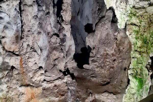 Stopića-Höhle (Stopića pećina / Стопића пећина) – Bild 2 vergrößern