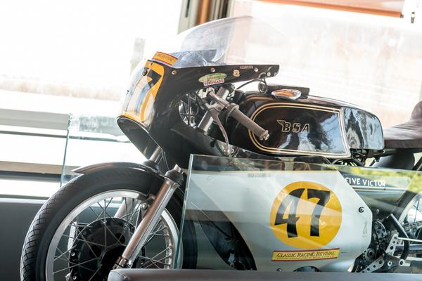 Moto Moto Tapas – Restaurant & Motorradmuseum (Cullera) – Bild 2 vergrößern