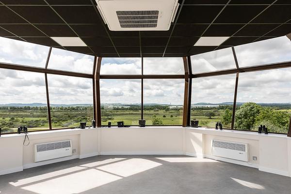 Greenham Common Control Tower – Café – Bild 2 vergrößern