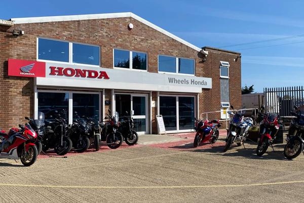 Bowser's Burgers @ Wheels Motorcycles (Peterborough) – Bild 1 vergrößern