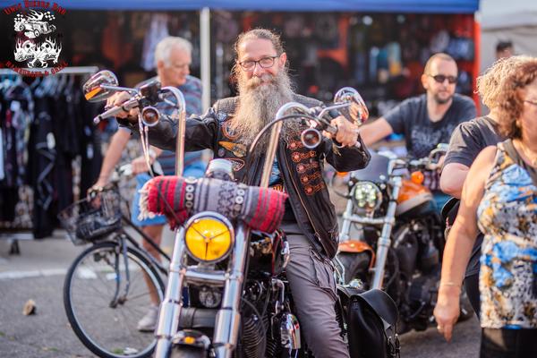 Unic Bikers Bar (Vanzago) – Bild 1 vergrößern