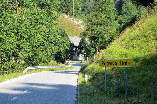 Petrovo-Brdo-Pass (Petrovo Brdo, Straße 403) – Bild 1 vergrößern